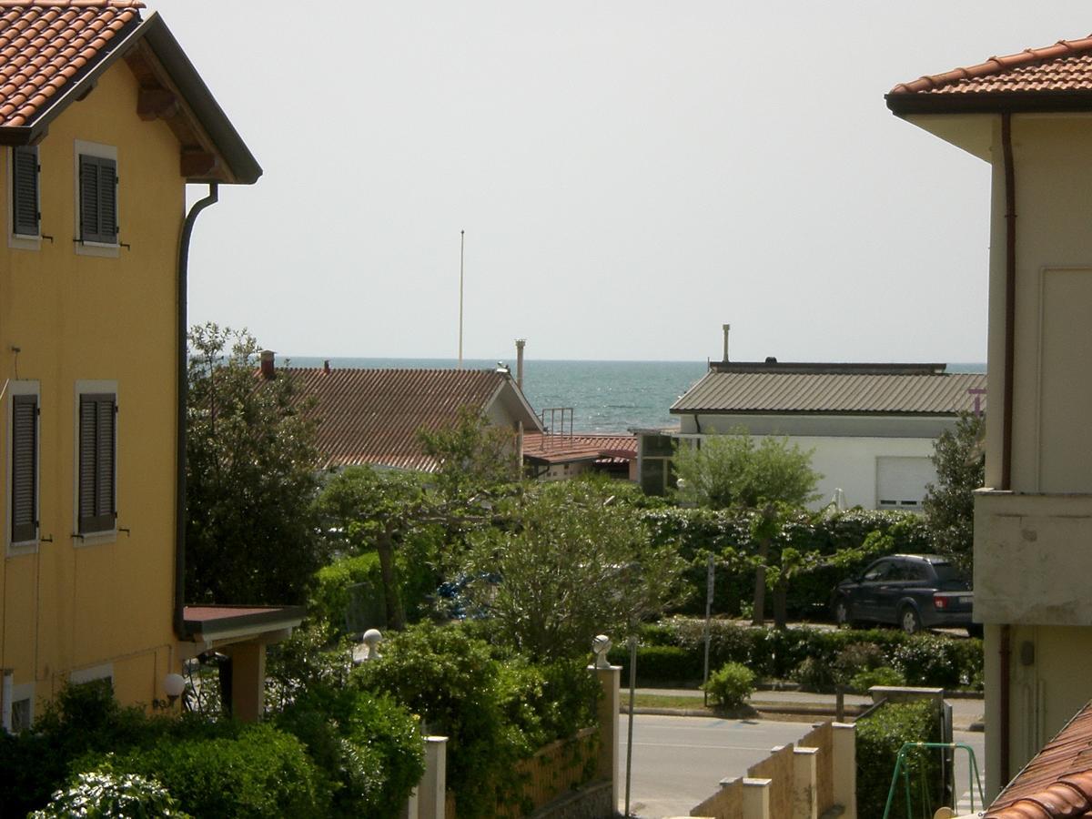Hotel Le Giare Marina di Pietrasanta Exteriör bild